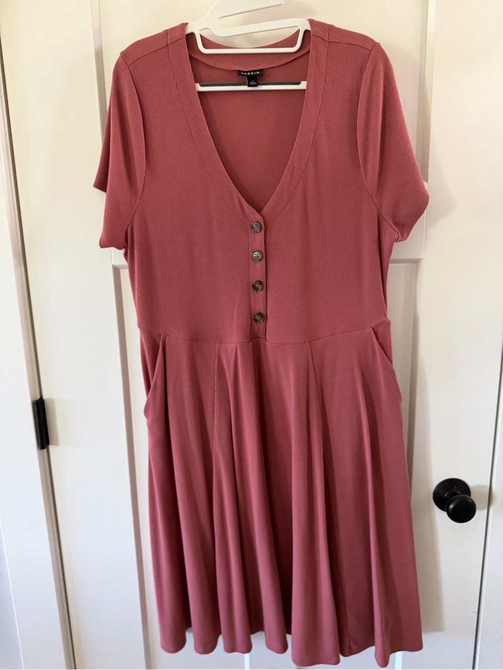 torrid Dusty Rose V-Neck Button Skater Dress size 1